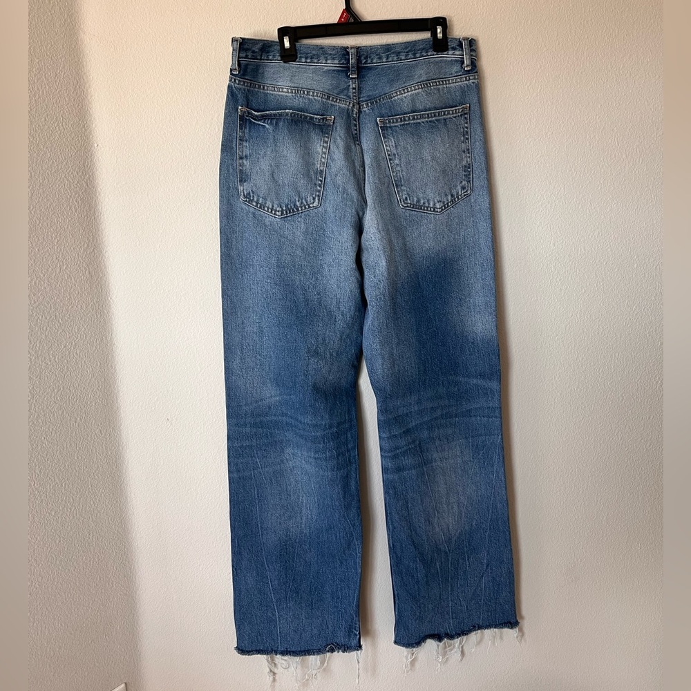 ZARA High Rise Straight Leg Jeans Raw Hem Vintage Wash US Size 12 - LIKE NEW - Picture 4 of 8